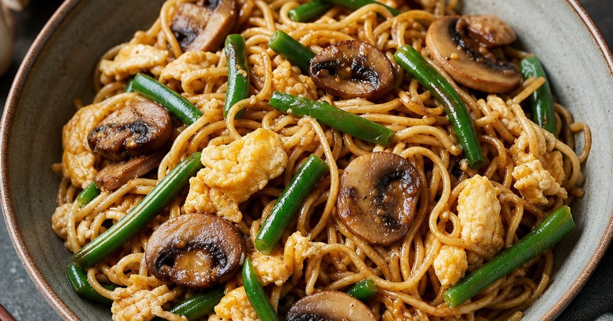 Nouilles sautées aux légumes & œufs